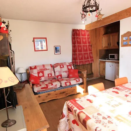 Du Lou - 2 Pieces Pour 5 Personnes Et Pied De Pistes Mae-7537